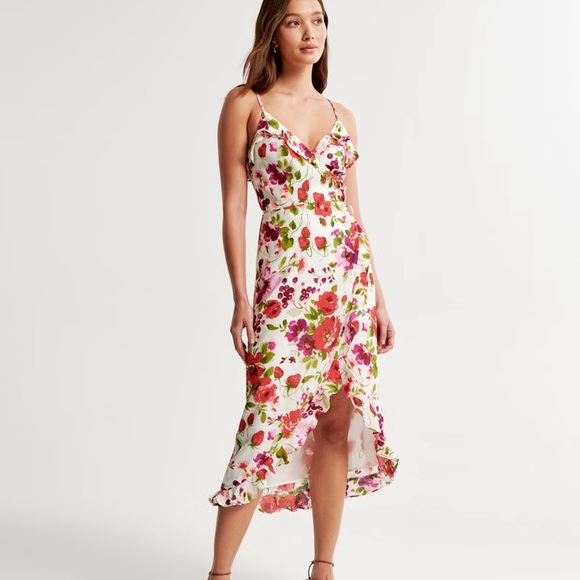 Ruffle Wrap Midi Dress 🦋 - Picture 2 of 4